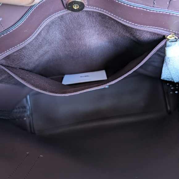 Coach Chelsea X Champlain Tattoo Tote and Keychain - Picture 13 of 13